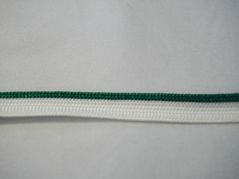 4(001)